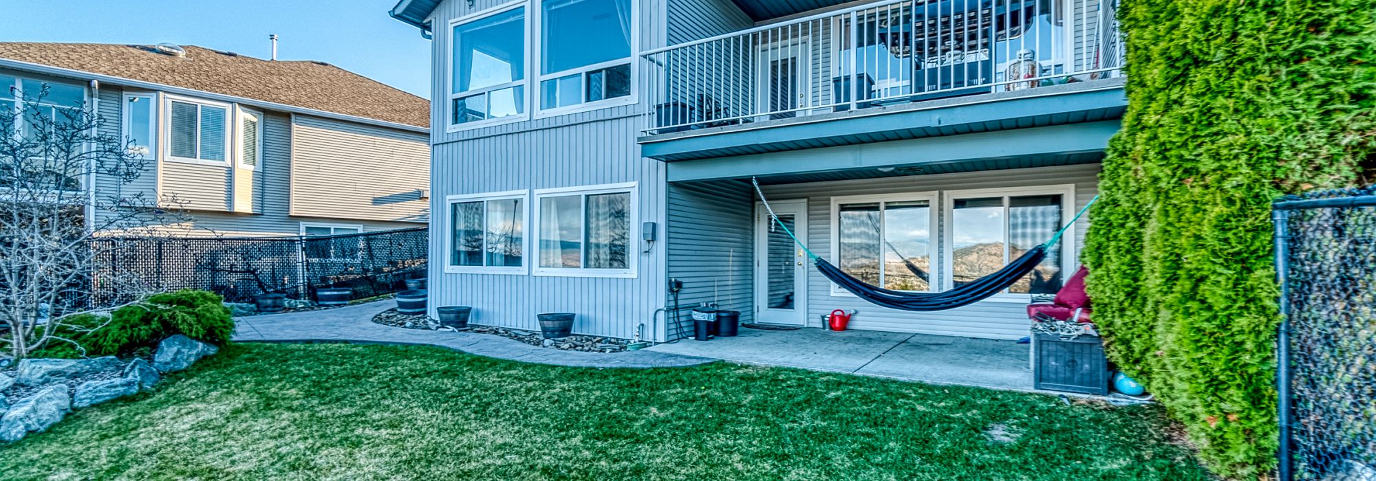 Fantastic 1/2 Duplex with Lake View
